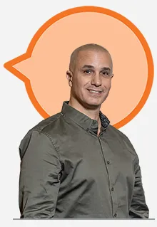 Daniel Tragai with a speech bubble behind his head